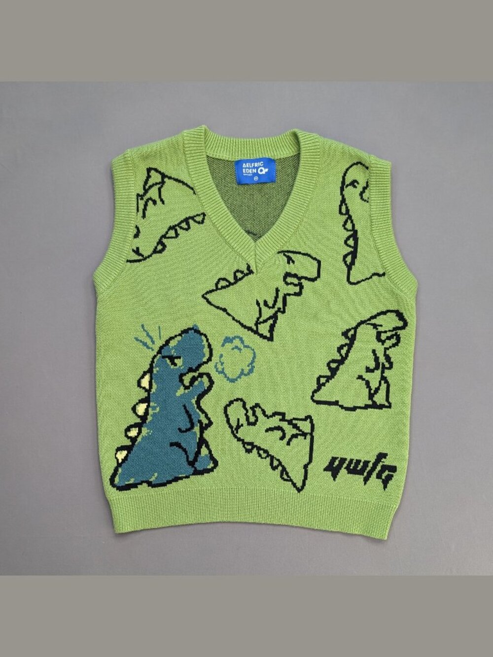 Aelfric Eden Green Dinosaur Graphic Sweater Vest M